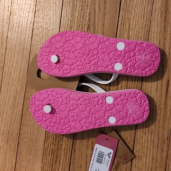 Girls Roxy Flip Flops Size 2 - Picture 2 of 4